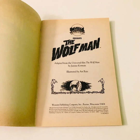 Vintage 1992 Universal Studios Monsters  Presents The Wolf Man Book with Poster - Picture 6 of 14